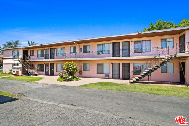 7908 Duchess Drive, Whittier CA: https://media.crmls.org/mediaz/aefc6410-684b-4cf7-9fb7-72e2a207f668.jpg
