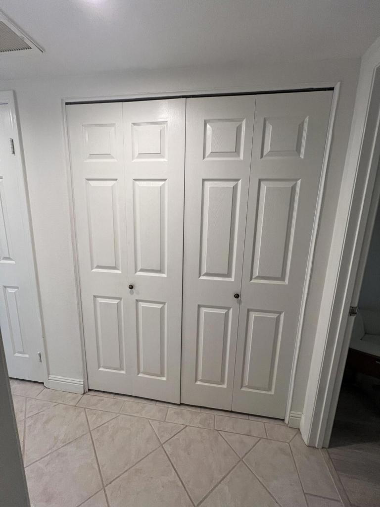 https://media.crmls.org/mediaz/aefc7814-f43d-400d-b0c7-7517afbb6db8.jpg?preset=X-Large