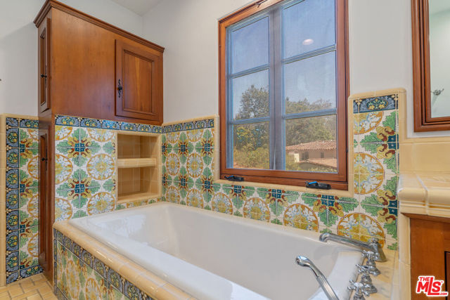 221 S Beverly Glen Boulevard, Los Angeles CA: https://media.crmls.org/mediaz/aefe3da3-048a-48bb-9c0f-ba912f8f17b2.jpg