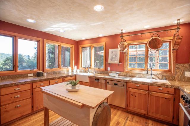 4600 Trout Gulch Road, Aptos CA: https://media.crmls.org/mediaz/aeff777f-66d1-43f0-a35c-06f25f811d1d.jpg