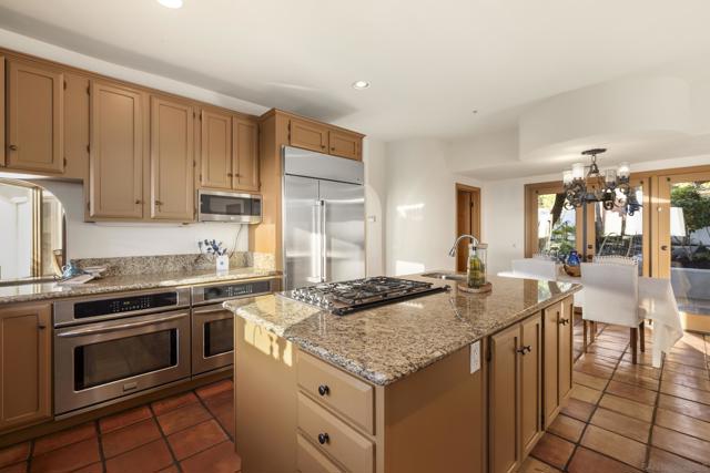 859 Cocos Dr, San Marcos CA: https://media.crmls.org/mediaz/af00663c-be7e-4422-b030-1accd8728ca5.jpg