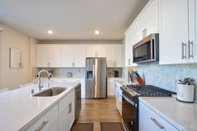 32932 Gelder Cir, Menifee CA: https://media.crmls.org/mediaz/af014d0d-957b-4971-9db2-055e9dae819d.jpg