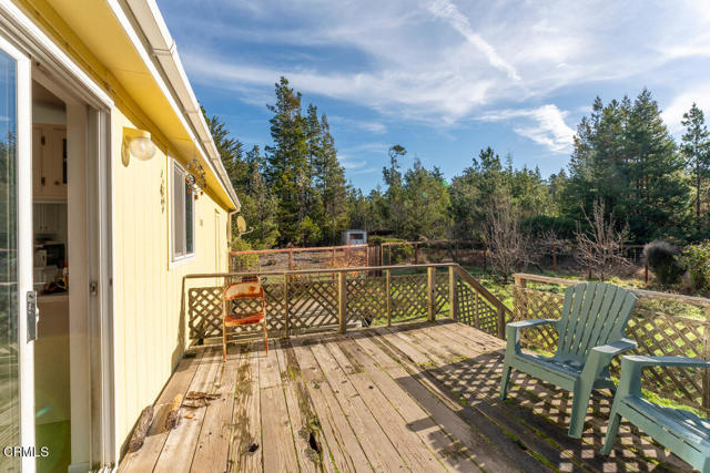 Detail Gallery Image 5 of 23 For 42015 Caspar Little Lake Rd, Mendocino,  CA 95460 - 3 Beds | 2 Baths