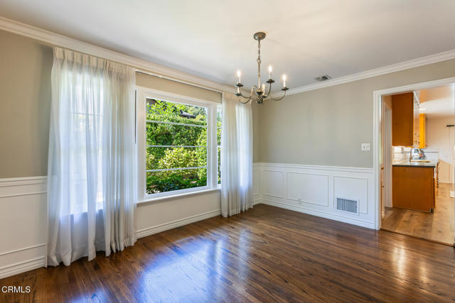 4308 Hayman Avenue, La Canada Flintridge CA: https://media.crmls.org/mediaz/af0208cc-7793-4897-a0ab-f344d1a5f99e.jpg