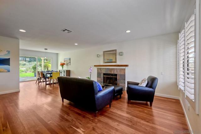 3625 Country Meadow Ln, Escondido CA: https://media.crmls.org/mediaz/af03c3ba-e081-42d2-b5eb-dc212cb804e9.jpg