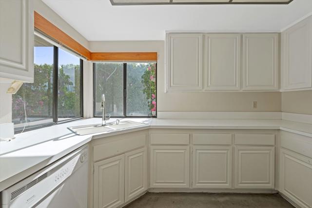 Image 8 of 29 For 600 Palomar Circle