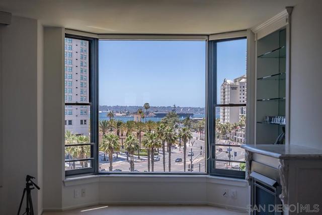 500 W Harbor Dr, San Diego CA: https://media.crmls.org/mediaz/af05abce-cd8e-4323-a1a9-d30802f8e46d.jpg