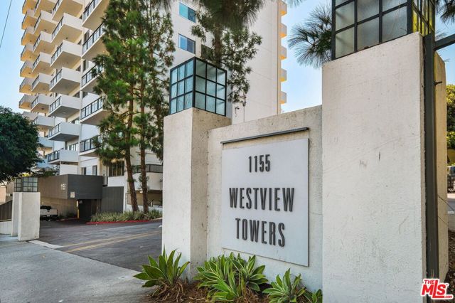 1155 N La Cienega Boulevard, West Hollywood CA: https://media.crmls.org/mediaz/af05aeb8-d27b-4b83-8690-e9cc416b6cce.jpg
