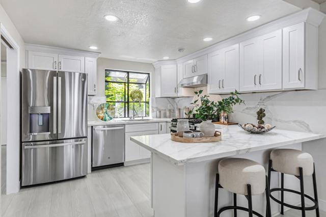1152 Capri Drive, Campbell CA: https://media.crmls.org/mediaz/af07648a-b7f1-4dad-8403-fbfeaf02a0f6.jpg