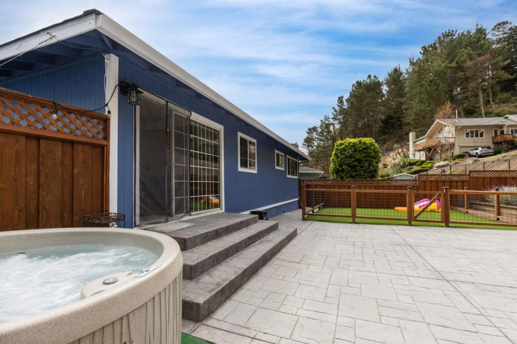 Af07D543 12Da 49Ed B055 3A0F260Eba0C 1048 Banyan Way, Pacifica, Ca 94044 &Lt;Span Style='BackgroundColor:transparent;Padding:0Px;'&Gt; &Lt;Small&Gt; &Lt;I&Gt; &Lt;/I&Gt; &Lt;/Small&Gt;&Lt;/Span&Gt;