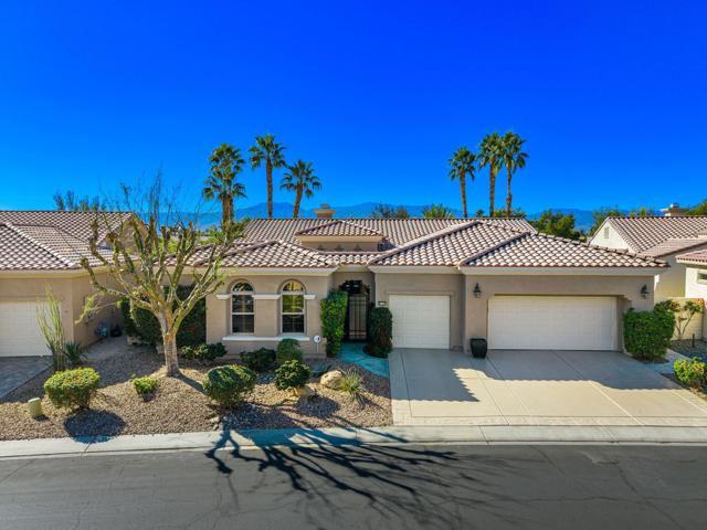 81347 Camino Sevilla, Indio CA: https://media.crmls.org/mediaz/af08231f-7e4e-4d3a-9ccf-a4b645dce169.jpg