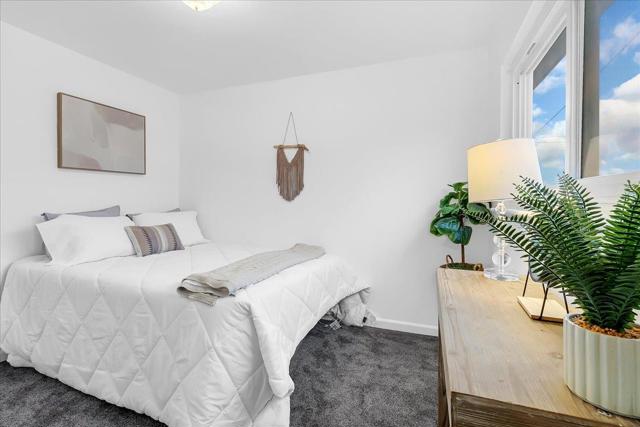 1140 Palm Avenue, Seaside CA: https://media.crmls.org/mediaz/af08399b-20fe-48bc-8640-077287ab6e73.jpg
