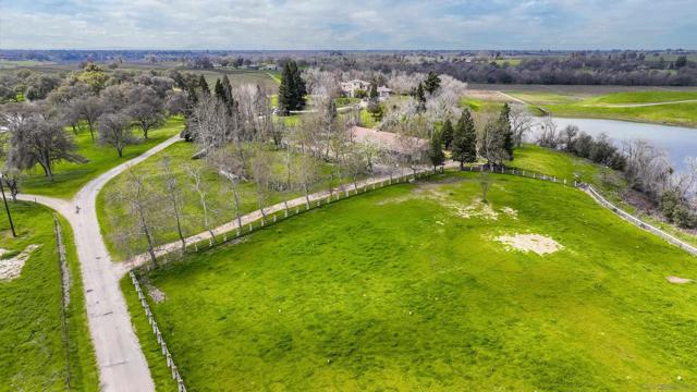 24943 N McIntire Road, Clements CA: https://media.crmls.org/mediaz/af08abaf-5611-4dde-bb67-65593375dcc6.jpg
