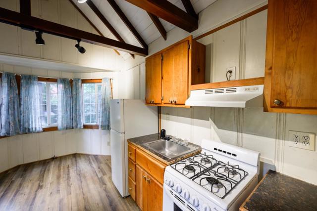 214 Teilh Drive, Boulder Creek CA: https://media.crmls.org/mediaz/af08eb88-9752-4cef-bd9f-e3ae0df7d176.jpg