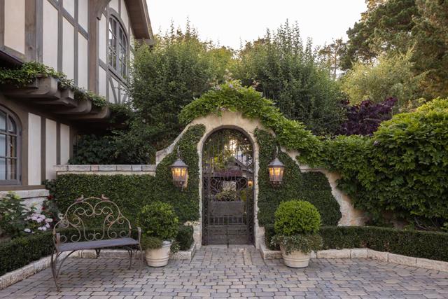 2 La Pradera Lane, Carmel CA: https://media.crmls.org/mediaz/af0a089e-2638-4322-b3df-3222a68109b5.jpg
