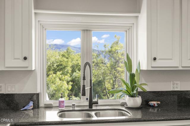 1130 Rancho Drive, Ojai CA: https://media.crmls.org/mediaz/af0a13fb-a667-494e-8231-2d5cc5b6efa0.jpg