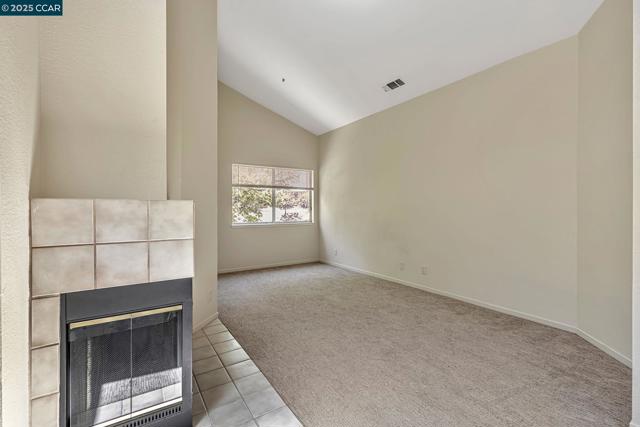 32 Shoal Dr, Vallejo CA: https://media.crmls.org/mediaz/af0a4818-2f33-4613-ac13-d1c8198ac9c1.jpg