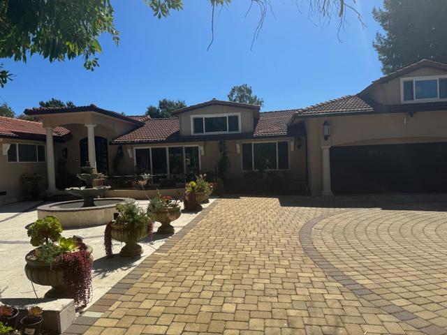 13605 Surrey Lane, Saratoga CA: https://media.crmls.org/mediaz/af0a49b1-f608-4391-9ed5-28b66caf694f.jpg