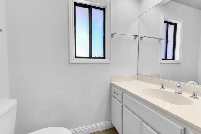 78748 Via Sonata, La Quinta CA: https://media.crmls.org/mediaz/af0a6e23-fb98-4601-a9a7-a52361d7e11c.jpg