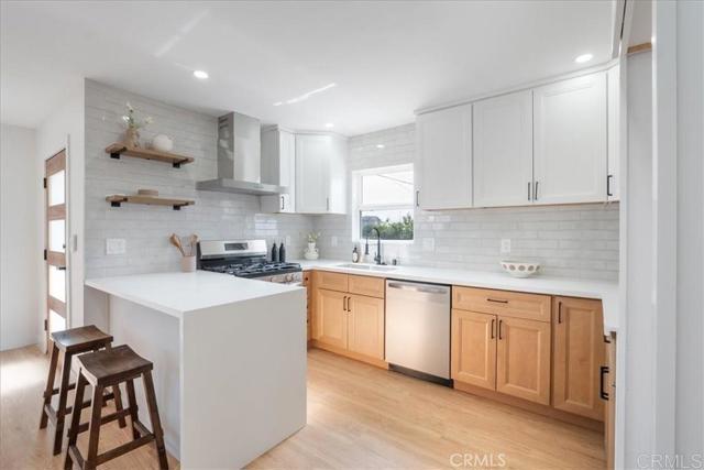 Detail Gallery Image 8 of 19 For 1708 Loretta St, Oceanside,  CA 92058 - 3 Beds | 2 Baths