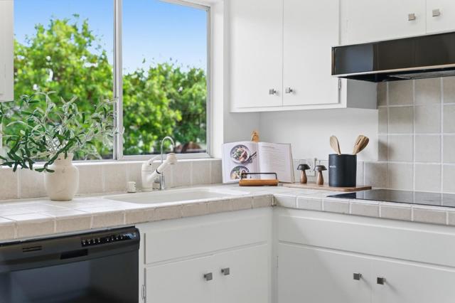 Image 18 of 65 For 3909 Middlefield Road F