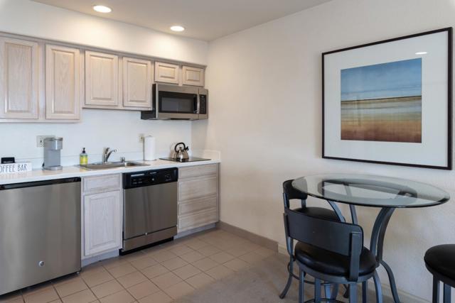 302 Seascape Resort Drive, Aptos CA: https://media.crmls.org/mediaz/af0addd4-6453-45f6-a694-71722f8c64ea.jpg