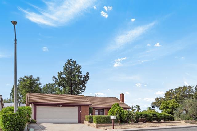 12866 SUMMERFIELD LN, Poway, California 92064, 4 Bedrooms Bedrooms, ,2 BathroomsBathrooms,Single Family Residence,For Sale,SUMMERFIELD LN,250020251SD