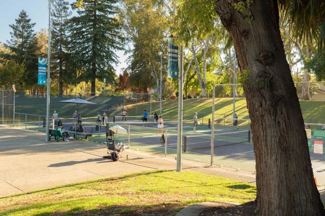 641 W Remington Drive, Sunnyvale CA: https://media.crmls.org/mediaz/af0ce033-7199-498b-b417-0356a9c1f238.jpg