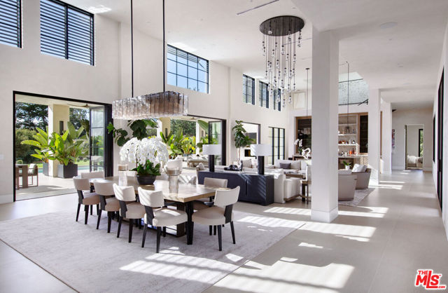 1437 S Jameson Lane, Montecito CA: https://media.crmls.org/mediaz/af0ce736-0498-4ea7-adac-026b78c46aa5.jpg