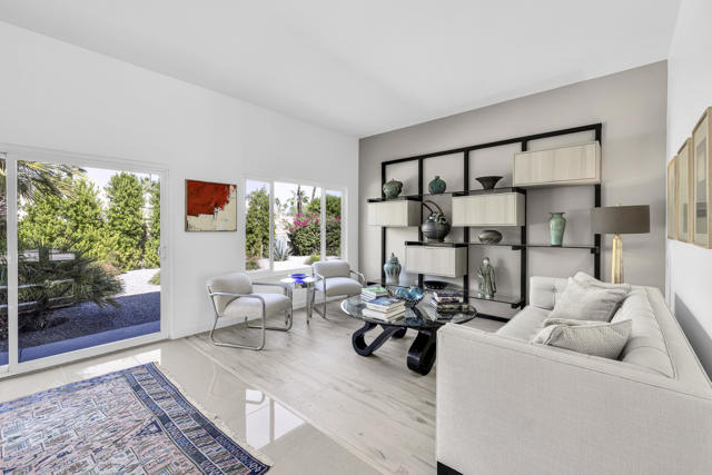 70880 Sunny Lane, Rancho Mirage CA: https://media.crmls.org/mediaz/af0cebf9-e055-430d-8f18-fc5451b1730c.jpg