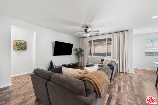 2906 Crocus Place, Palmdale CA: https://media.crmls.org/mediaz/af0d3aa8-c380-45c9-b1c4-c0e8cdd2718c.jpg