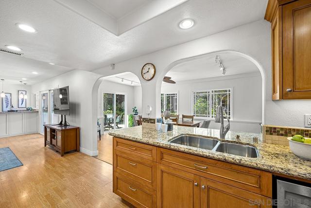4635 Pauling Avenue, San Diego CA: https://media.crmls.org/mediaz/af0d8d78-a385-4f24-902e-84daae54c818.jpg