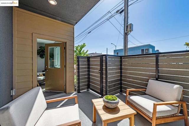 2400 Adeline ST, Oakland CA: https://media.crmls.org/mediaz/af0da829-e4ef-458c-bd06-072beef78493.jpg