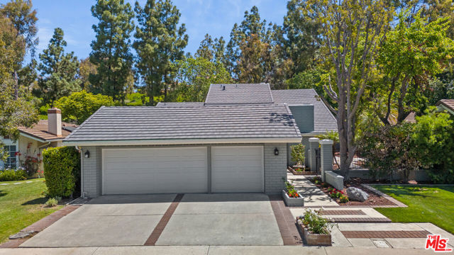 19 Rippling, Irvine CA: https://media.crmls.org/mediaz/af0dab7b-bf26-4c4a-a592-954197d1d872.jpg