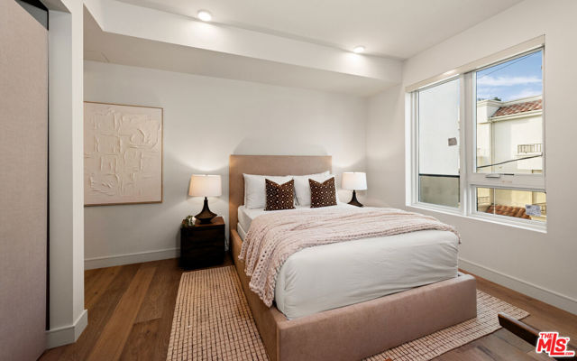 Drew Fenton | 505 S Barrington Avenue Los Angeles CA | MLS: 7442673 Drew Fenton | 505 S Barrington Avenue Los Angeles CA | MLS: 7442673