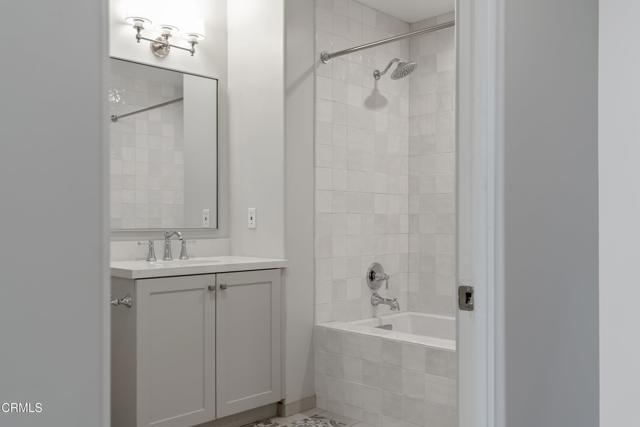 Detail Gallery Image 15 of 18 For 533 E Union St #201,  Pasadena,  CA 91101 - 3 Beds | 3/1 Baths
