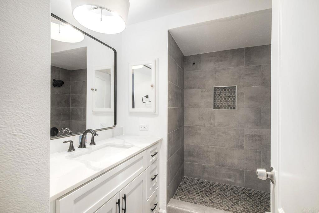 12160 Rancho Bernardo Road - photo 20