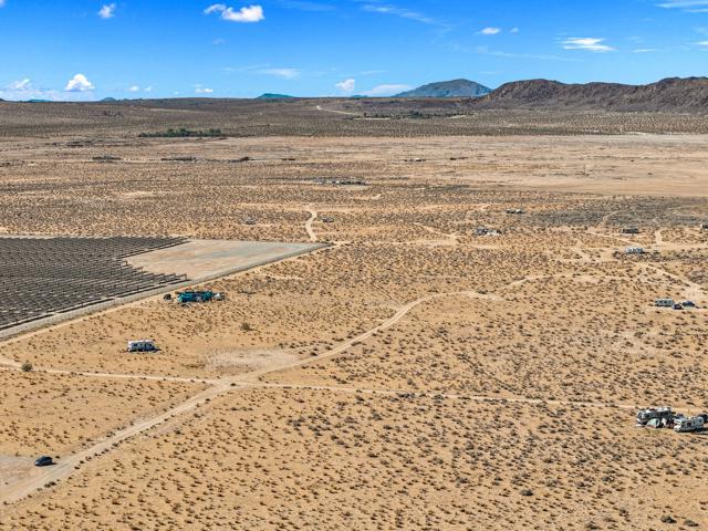 0 Sun Mesa Road, Joshua Tree CA: https://media.crmls.org/mediaz/af0f7a60-204a-436a-a9a0-5d50249fb108.jpg