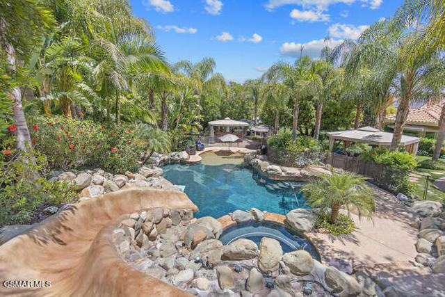 421 Whitegate Road, Thousand Oaks CA: https://media.crmls.org/mediaz/af0f8241-0b6c-4a2b-bba3-b5614e5f656e.jpg