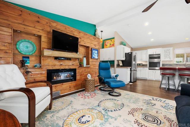 1600 E. Vista Way, Vista CA: https://media.crmls.org/mediaz/af0f9e9a-4ffc-42c4-a421-a23ef463a6f6.jpg