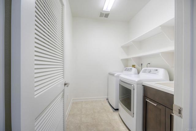 Image 13 of 38 For 10653 Golden Willow  143