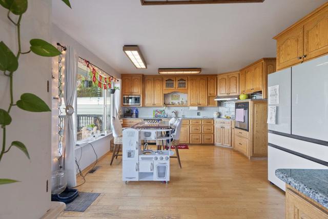 380 Hillside Road, San Juan Bautista CA: https://media.crmls.org/mediaz/af1048e3-17cc-4de5-b062-d1622ad057b1.jpg