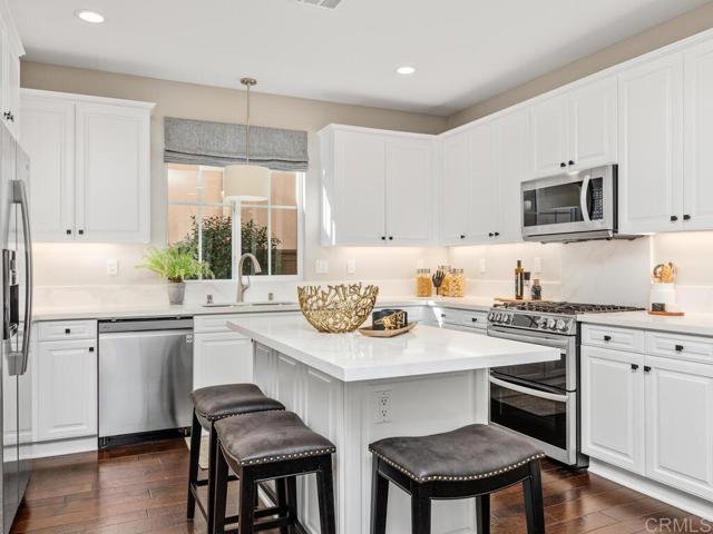 Detail Gallery Image 13 of 52 For 15677 Concord Ridge Terrace, San Diego,  CA 92127 - 4 Beds | 2/1 Baths