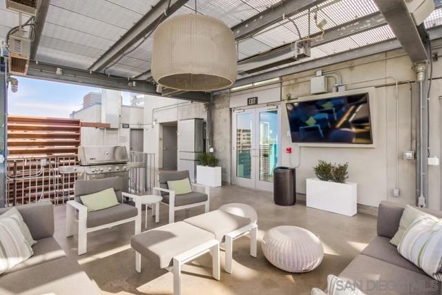 321 10th Ave, San Diego CA: https://media.crmls.org/mediaz/af11bf28-19f5-485b-83a5-c63a67a098a1.jpg