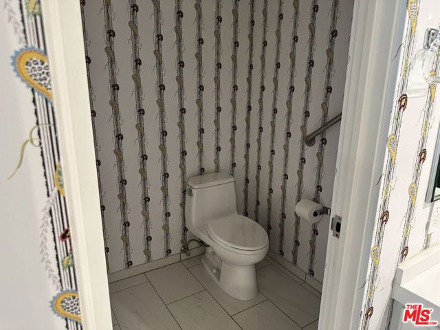10790 Wilshire Boulevard, Los Angeles CA: https://media.crmls.org/mediaz/af1237e8-2a67-4413-b639-b6756ef6e3f1.jpg