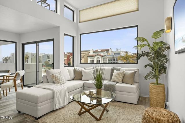 Detail Gallery Image 4 of 40 For 116 La Brea St, Oxnard,  CA 93035 - 2 Beds | 2 Baths