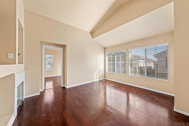 1259 El Cortez Court, Chula Vista CA: https://media.crmls.org/mediaz/af13157a-b4b8-4f11-9a90-60961b669fc3.jpg