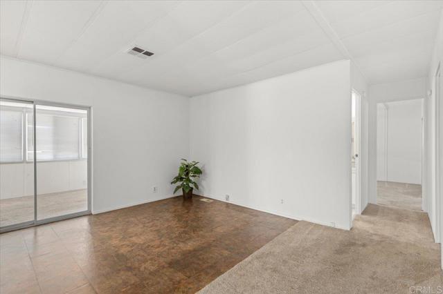 1286 Discovery Street, San Marcos CA: https://media.crmls.org/mediaz/af1332bb-6e9a-4298-93ab-b4a0031939d6.jpg