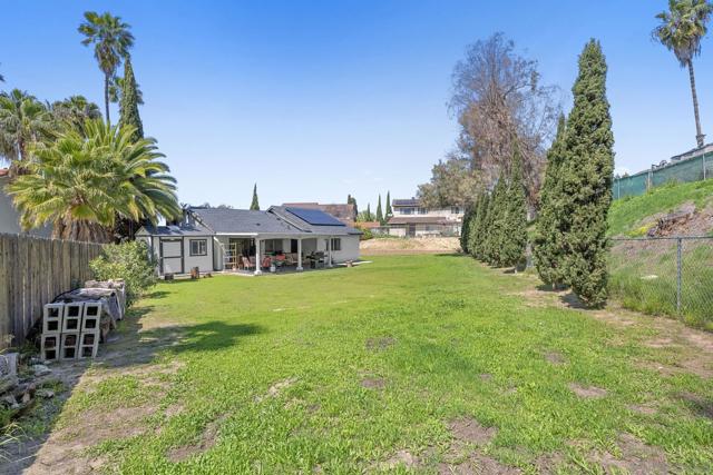 6065 Nancita Ct, San Diego CA: https://media.crmls.org/mediaz/af13bfb6-9b02-4a6f-8989-5f57aa1b9850.jpg
