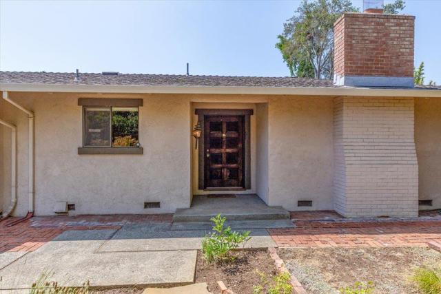 60 View Street, Los Altos CA: https://media.crmls.org/mediaz/af13ee6e-231c-4695-9071-0991b650c038.jpg